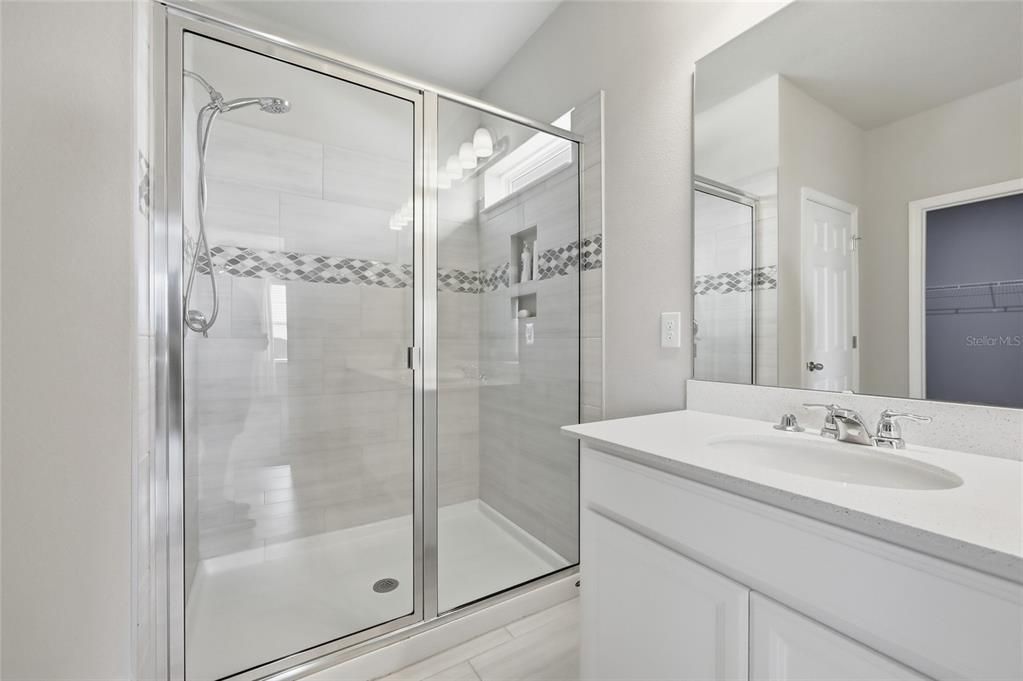 For Sale: $675,000 (5 beds, 4 baths, 3508 Square Feet)