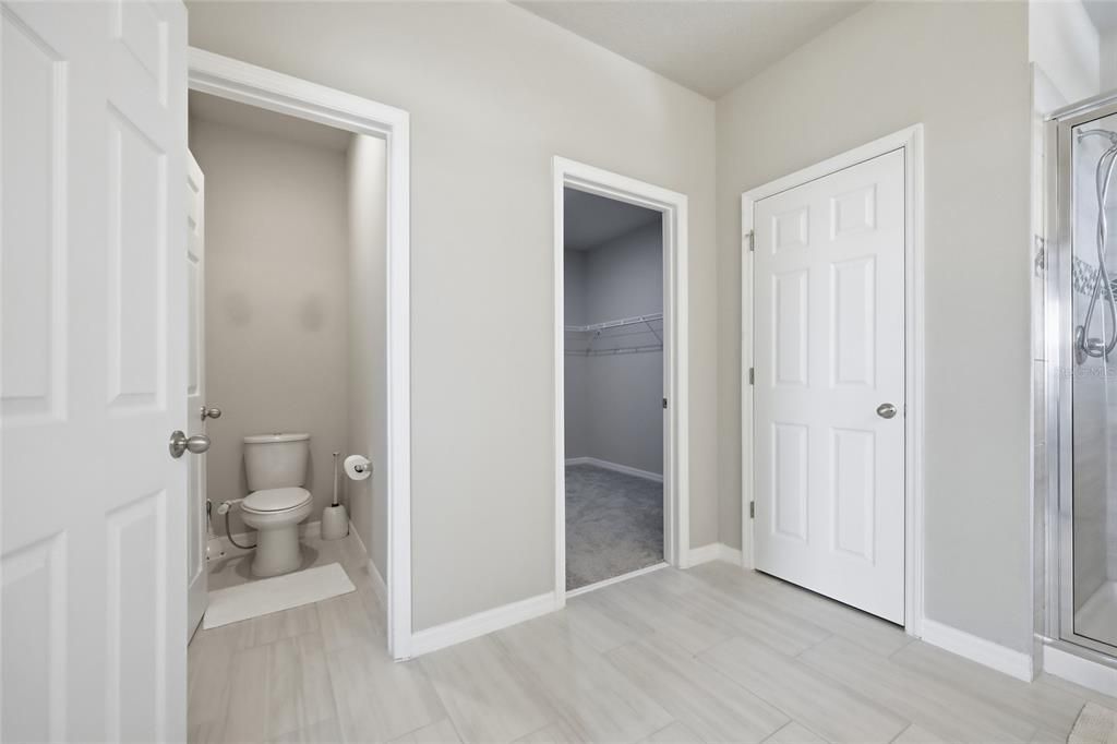 For Sale: $675,000 (5 beds, 4 baths, 3508 Square Feet)