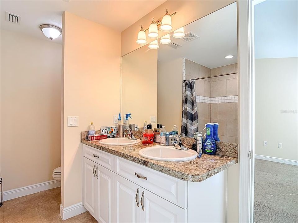 En Venta: $315,000 (3 camas, 2 baños, 1413 Pies cuadrados)