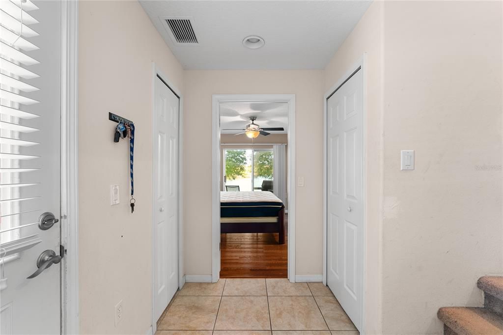 For Sale: $310,000 (3 beds, 3 baths, 1995 Square Feet)