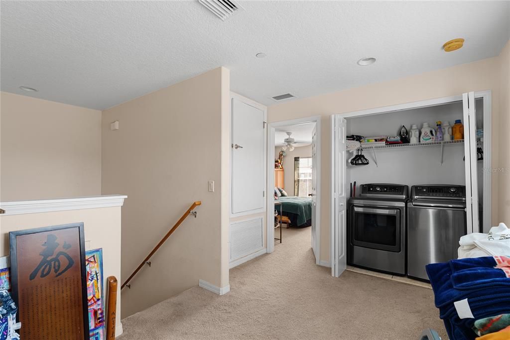 For Sale: $310,000 (3 beds, 3 baths, 1995 Square Feet)