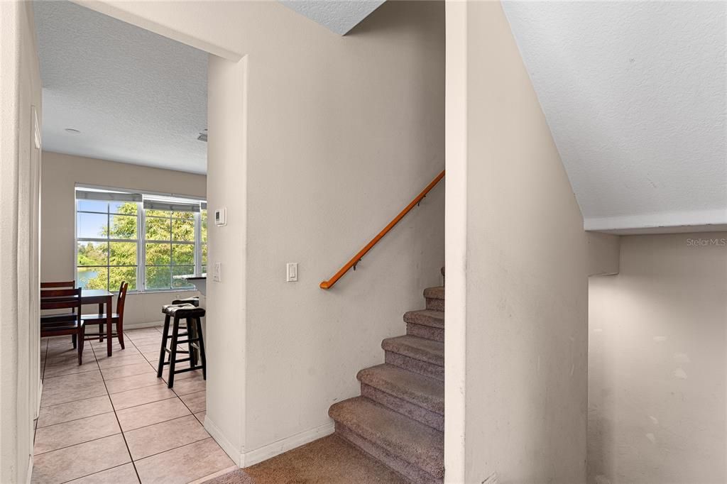 For Sale: $310,000 (3 beds, 3 baths, 1995 Square Feet)