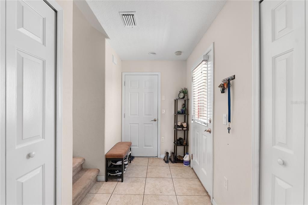 For Sale: $310,000 (3 beds, 3 baths, 1995 Square Feet)