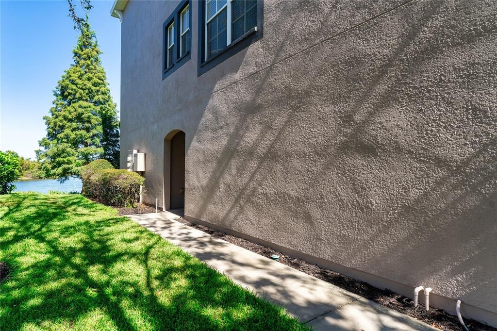 For Sale: $310,000 (3 beds, 3 baths, 1995 Square Feet)