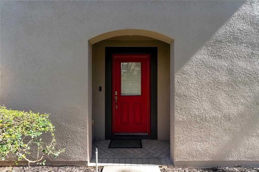 For Sale: $310,000 (3 beds, 3 baths, 1995 Square Feet)