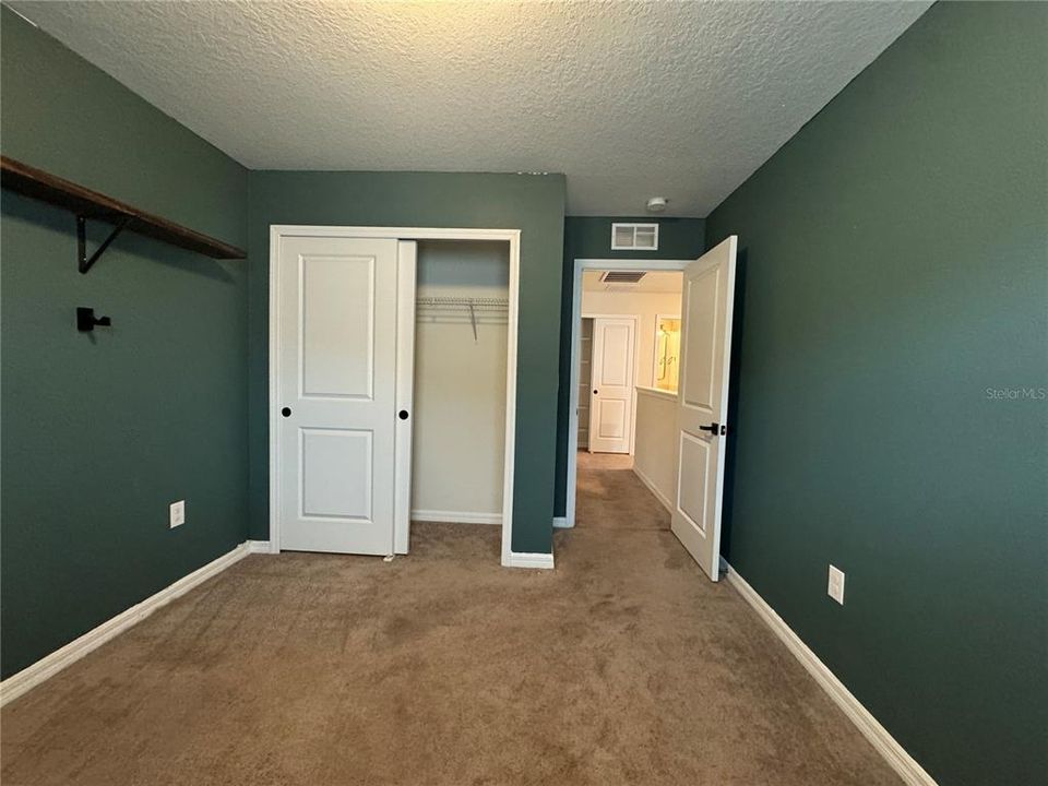 For Rent: $2,990 (4 beds, 2 baths, 1811 Square Feet)