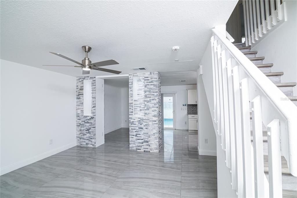 Active With Contract: $2,990 (4 beds, 2 baths, 1530 Square Feet)