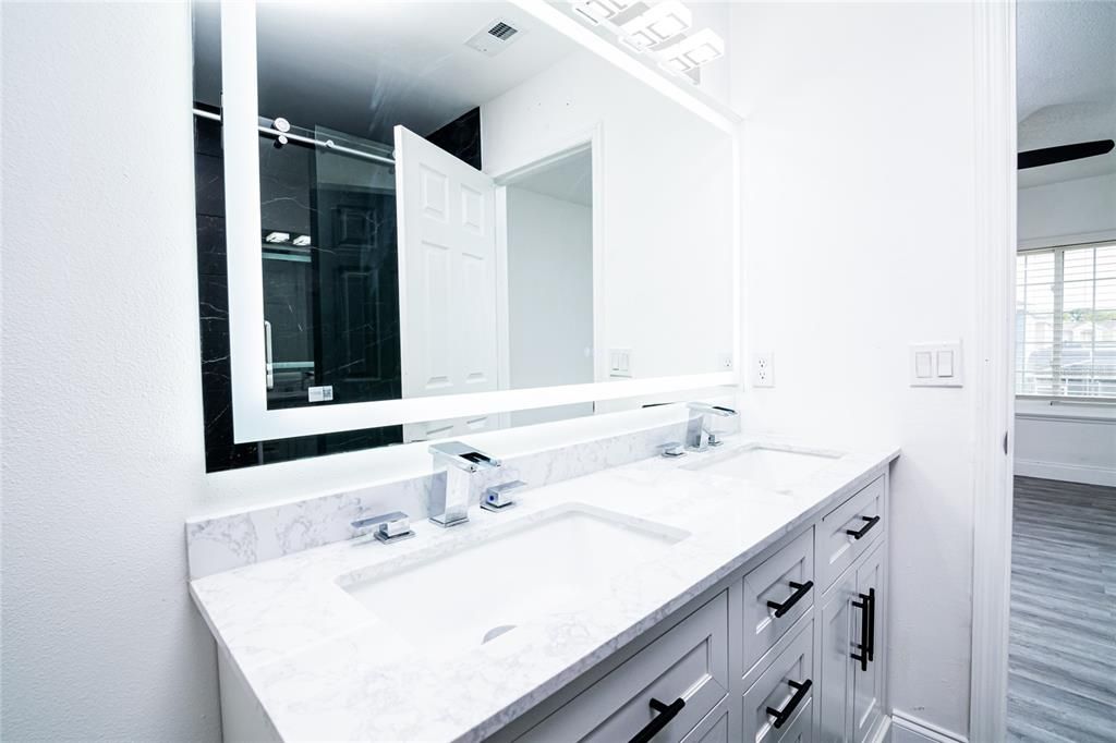 Active With Contract: $2,990 (4 beds, 2 baths, 1530 Square Feet)