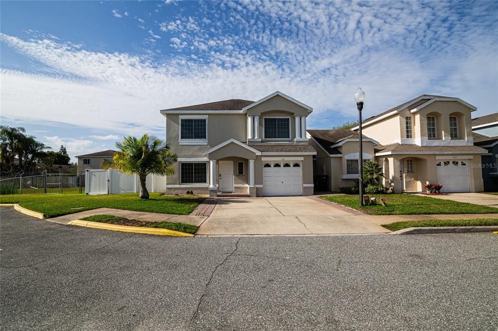 Active With Contract: $2,990 (4 beds, 2 baths, 1530 Square Feet)
