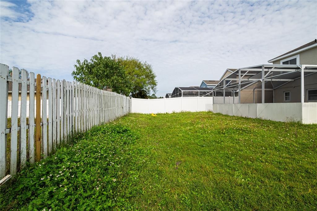 Active With Contract: $2,990 (4 beds, 2 baths, 1530 Square Feet)