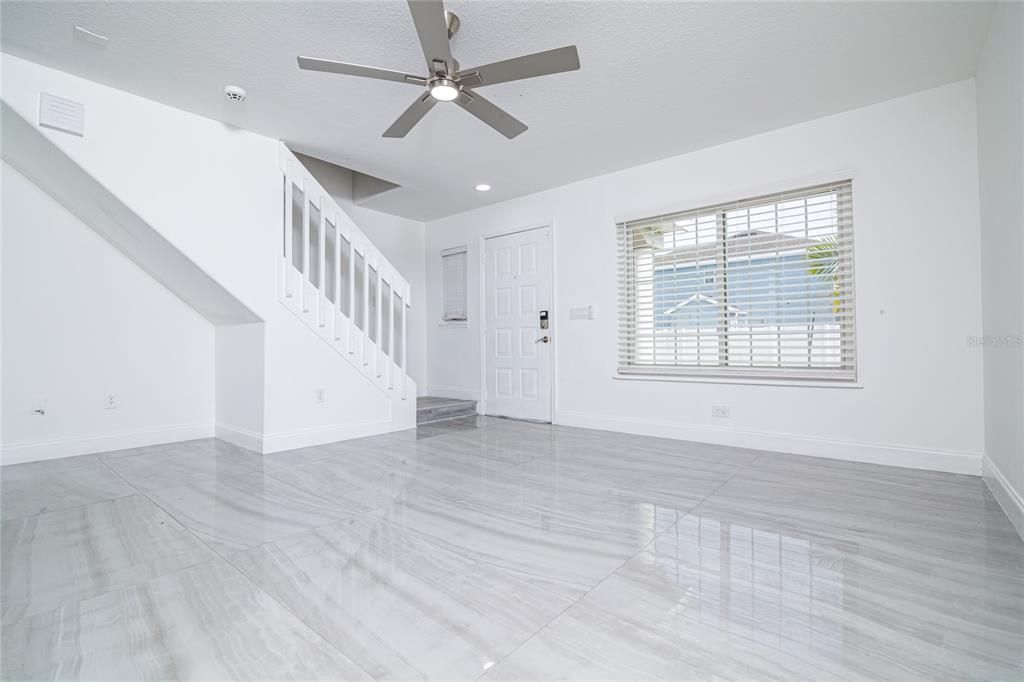 Active With Contract: $2,990 (4 beds, 2 baths, 1530 Square Feet)