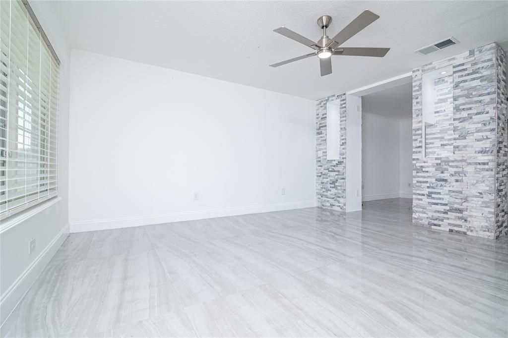 Active With Contract: $2,990 (4 beds, 2 baths, 1530 Square Feet)