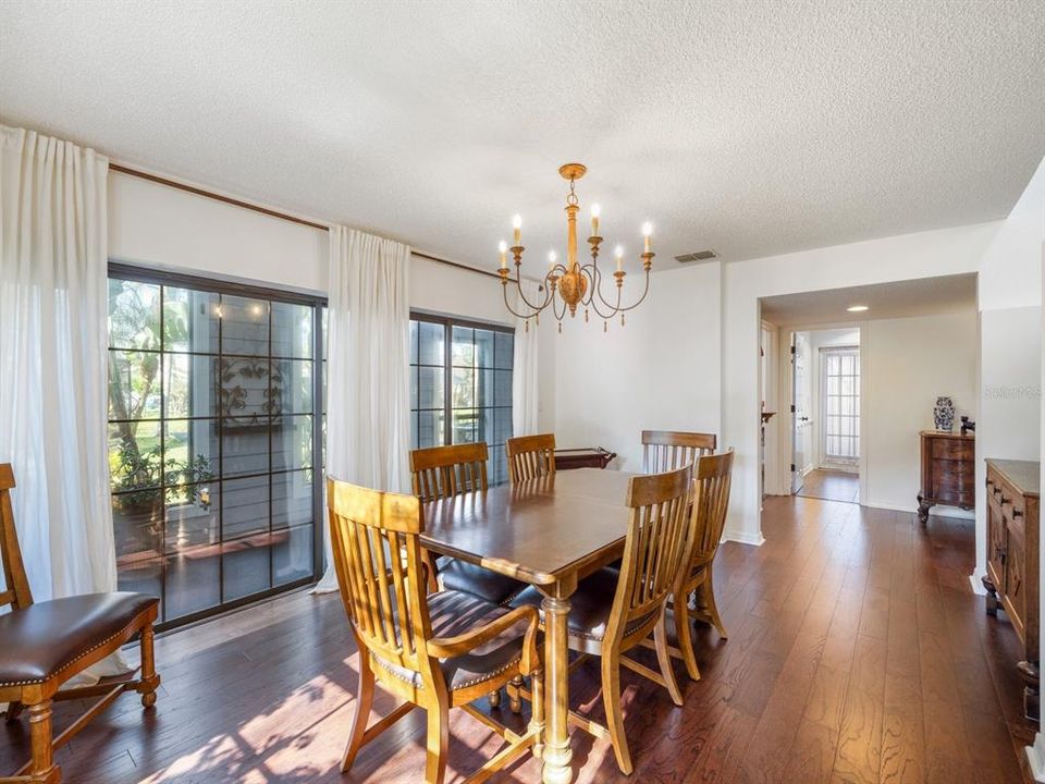 For Sale: $875,000 (4 beds, 3 baths, 2670 Square Feet)