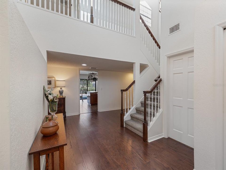 For Sale: $875,000 (4 beds, 3 baths, 2670 Square Feet)