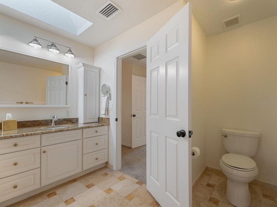 For Sale: $875,000 (4 beds, 3 baths, 2670 Square Feet)