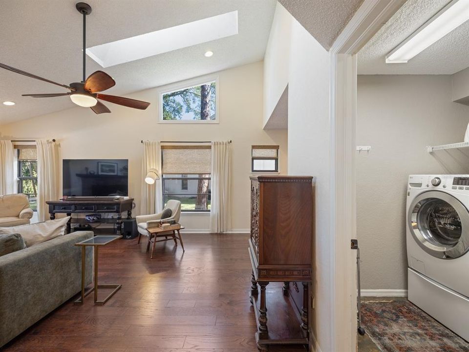 For Sale: $875,000 (4 beds, 3 baths, 2670 Square Feet)