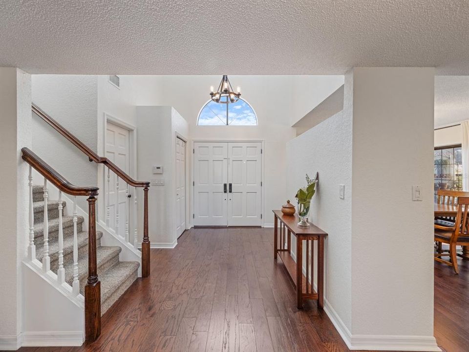 For Sale: $875,000 (4 beds, 3 baths, 2670 Square Feet)