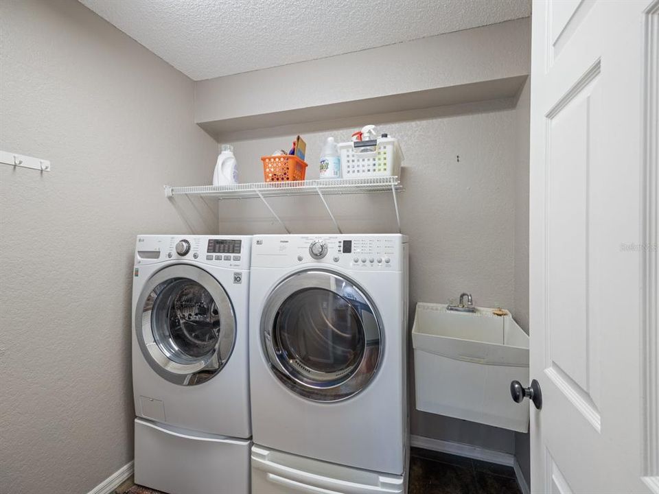 For Sale: $875,000 (4 beds, 3 baths, 2670 Square Feet)