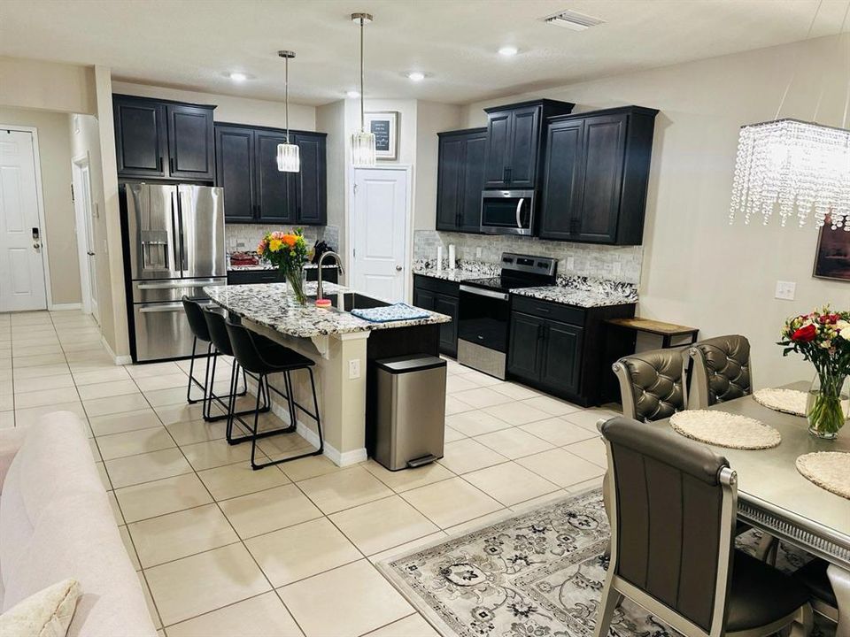 For Rent: $3,495 (4 beds, 3 baths, 2756 Square Feet)