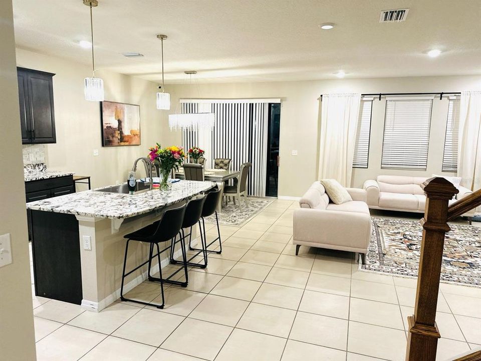 For Rent: $3,495 (4 beds, 3 baths, 2756 Square Feet)