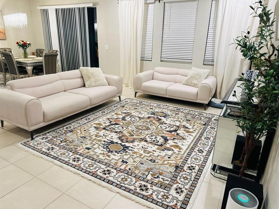 For Rent: $3,495 (4 beds, 3 baths, 2756 Square Feet)