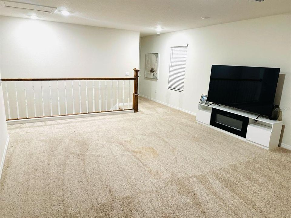 For Rent: $3,495 (4 beds, 3 baths, 2756 Square Feet)