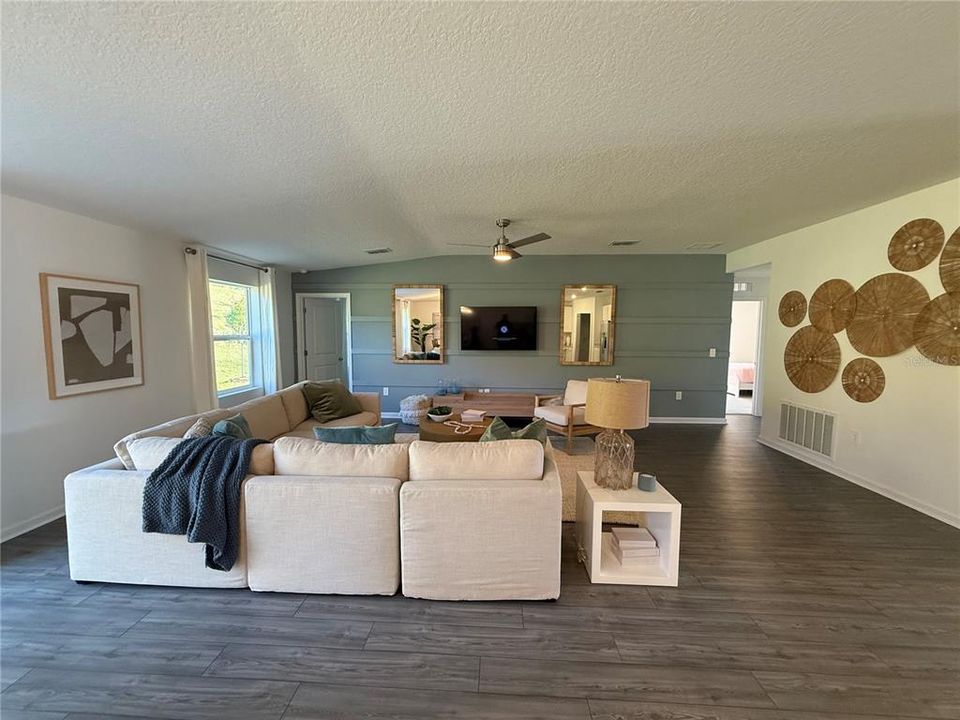 For Rent: $2,300 (4 beds, 3 baths, 2237 Square Feet)