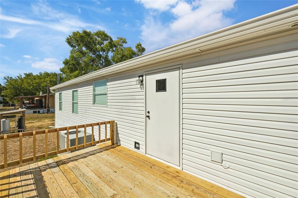 For Sale: $380,000 (3 beds, 2 baths, 1296 Square Feet)