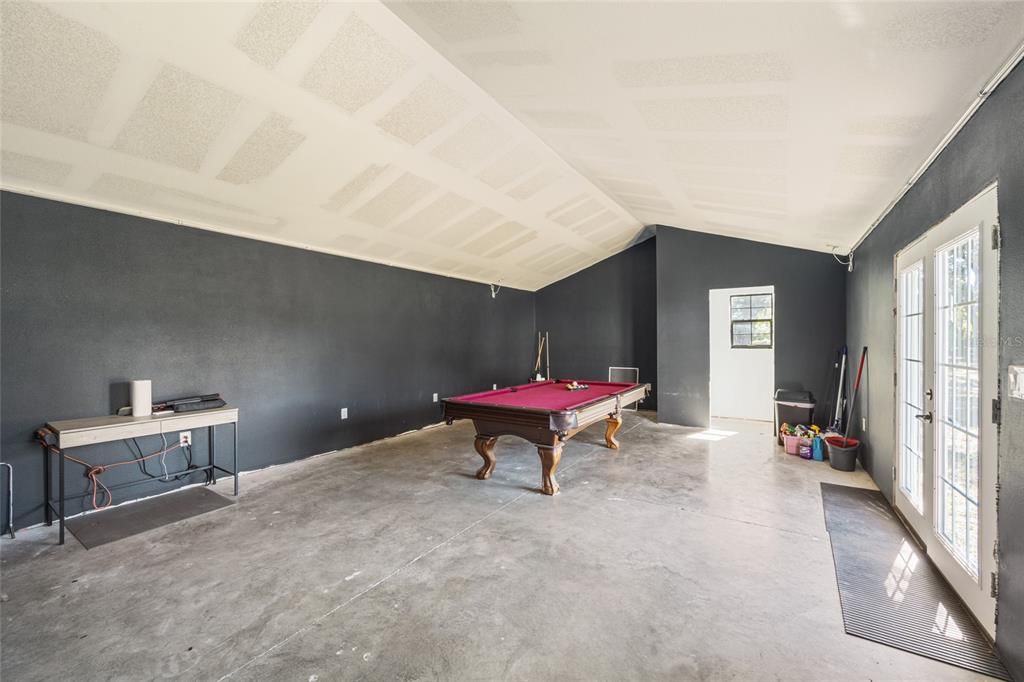 For Sale: $380,000 (3 beds, 2 baths, 1296 Square Feet)