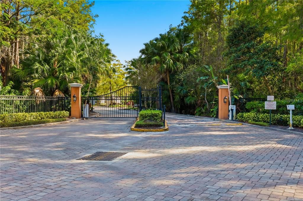 待售: $142,900 (1 贝兹, 1 浴室, 597 平方英尺)