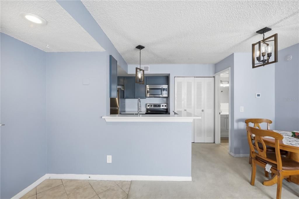 待售: $142,900 (1 贝兹, 1 浴室, 597 平方英尺)