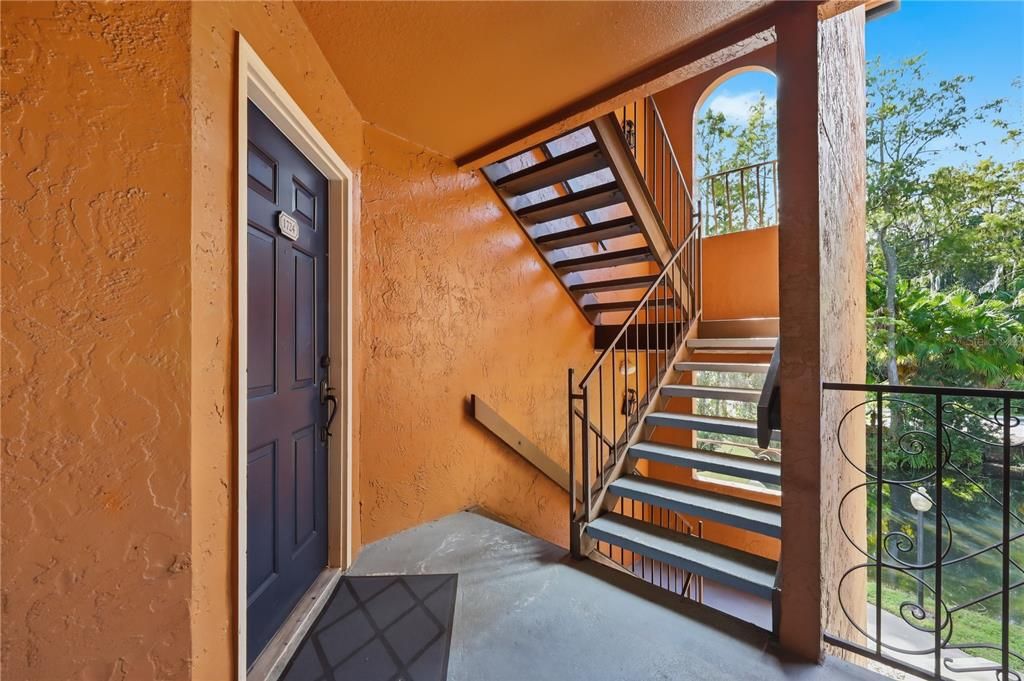 待售: $142,900 (1 贝兹, 1 浴室, 597 平方英尺)