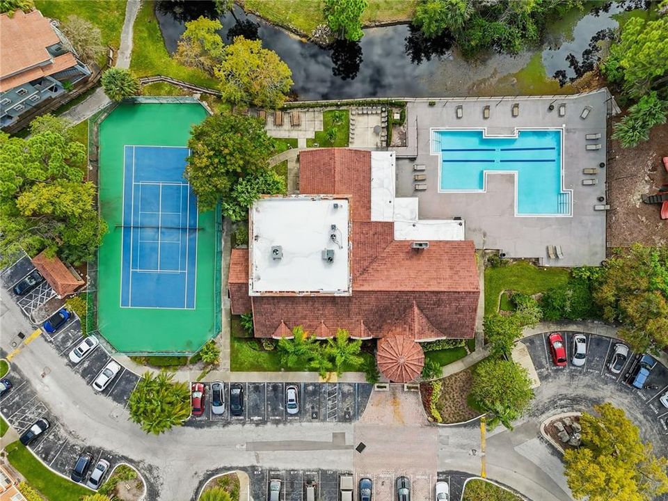 待售: $142,900 (1 贝兹, 1 浴室, 597 平方英尺)