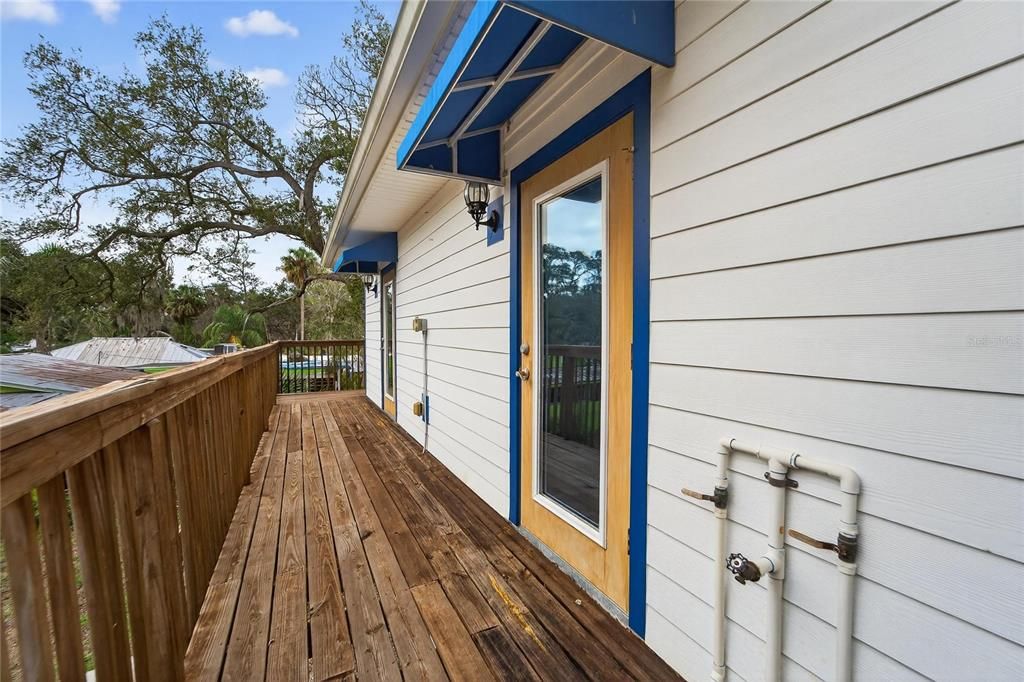 Activo con contrato: $599,000 (3 camas, 3 baños, 2296 Pies cuadrados)