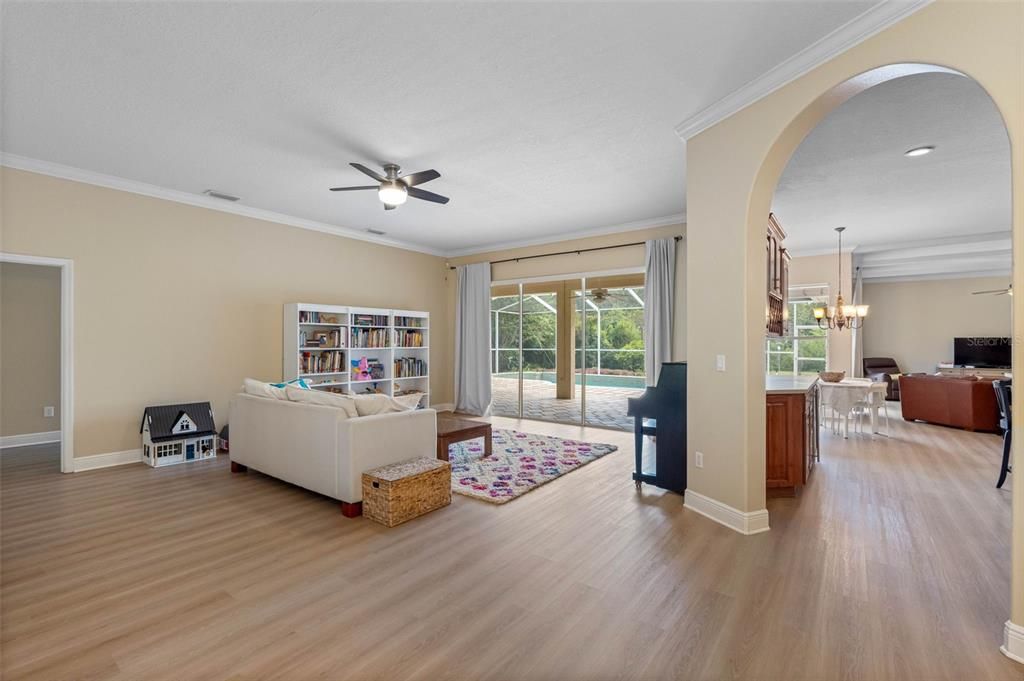 For Sale: $799,000 (4 beds, 3 baths, 3220 Square Feet)