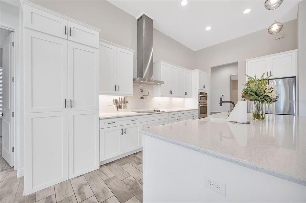 В аренду: $4,975 (4 спален, 3 ванн, 3217 Квадратных фут)