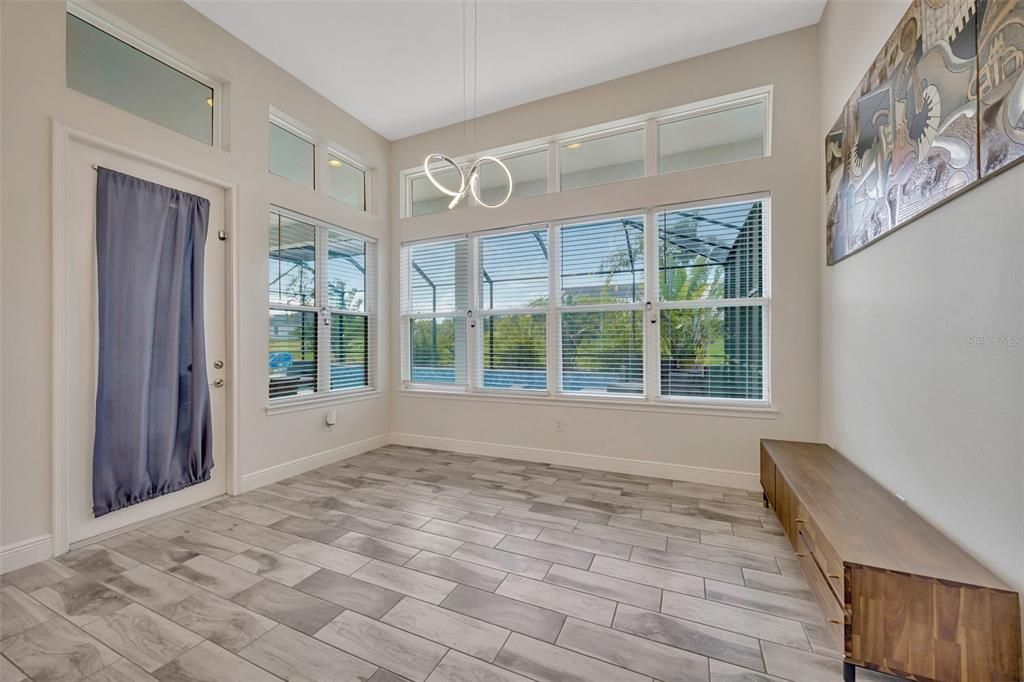 В аренду: $4,975 (4 спален, 3 ванн, 3217 Квадратных фут)