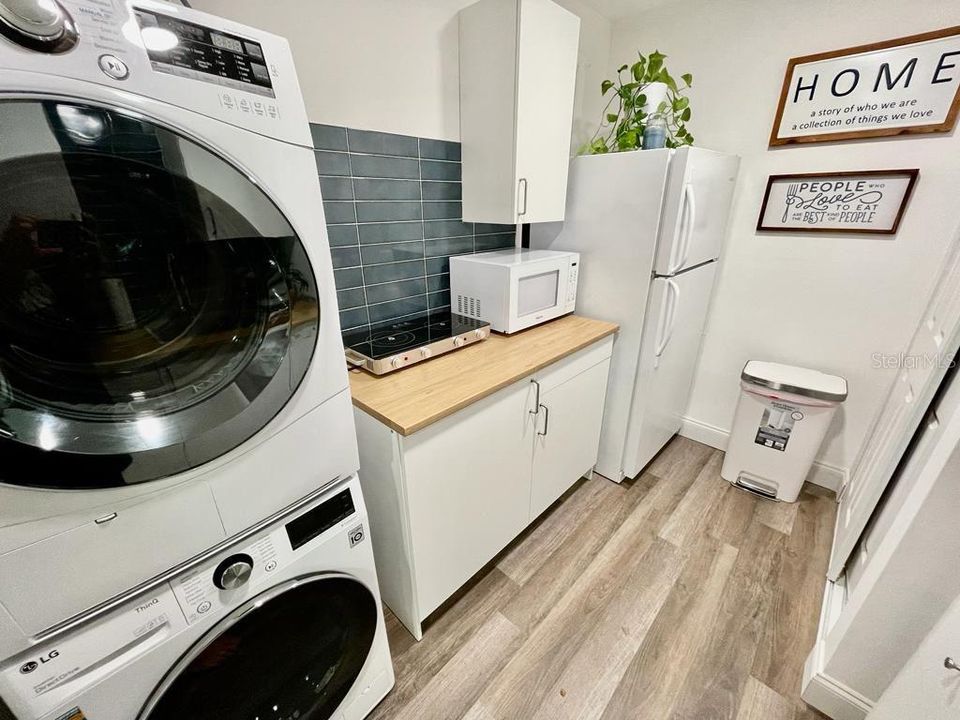 For Sale: $489,000 (3 beds, 3 baths, 1150 Square Feet)