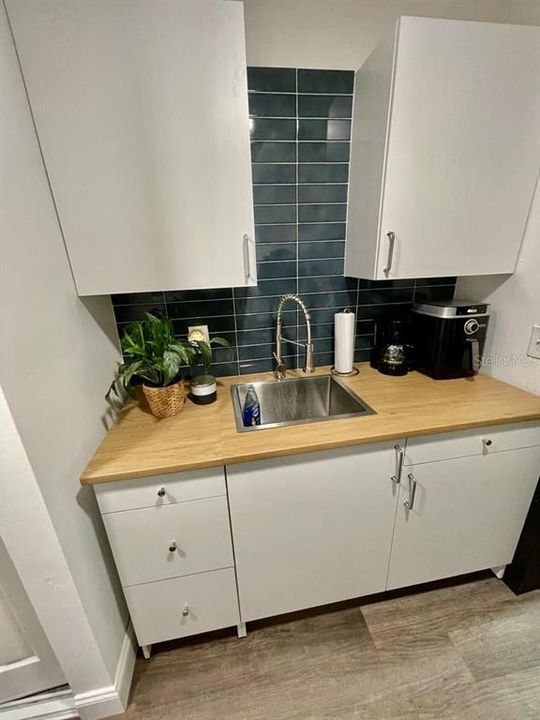 For Sale: $489,000 (3 beds, 3 baths, 1150 Square Feet)