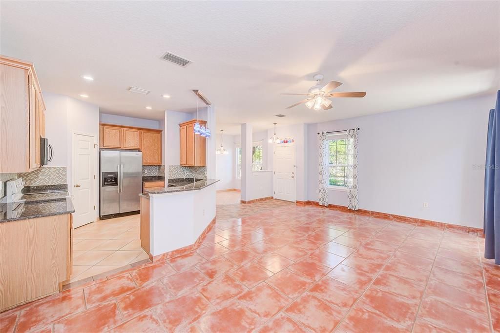 For Sale: $254,000 (3 beds, 2 baths, 1686 Square Feet)