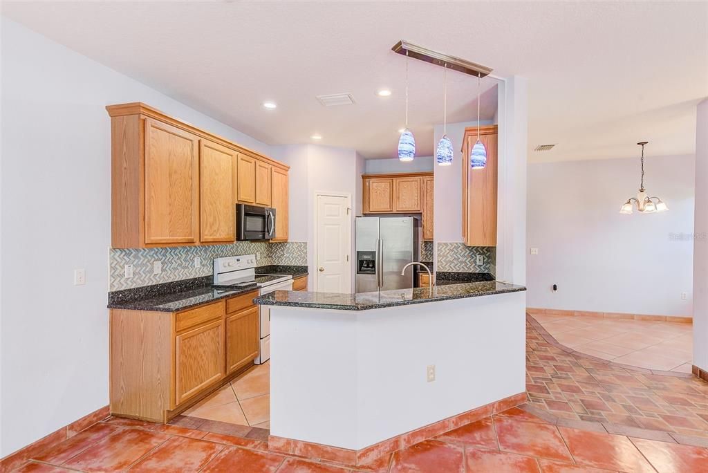 For Sale: $254,000 (3 beds, 2 baths, 1686 Square Feet)