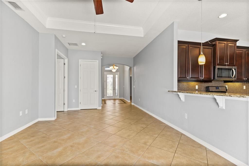Active With Contract: $445,000 (3 beds, 2 baths, 1682 Square Feet)