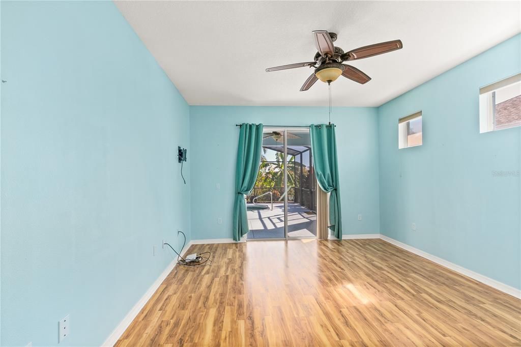 Active With Contract: $445,000 (3 beds, 2 baths, 1682 Square Feet)