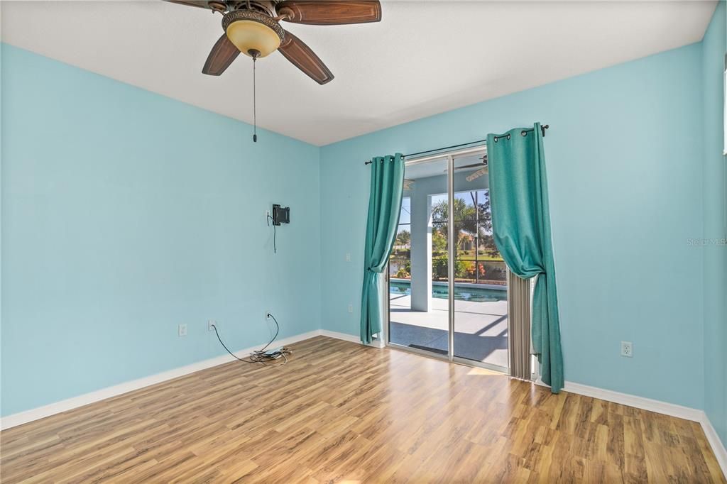 Active With Contract: $445,000 (3 beds, 2 baths, 1682 Square Feet)