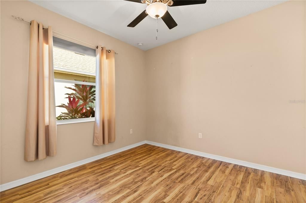 Active With Contract: $445,000 (3 beds, 2 baths, 1682 Square Feet)