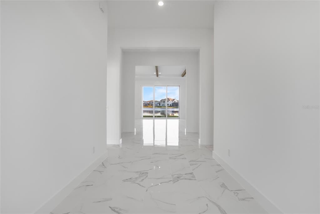 For Sale: $2,299,000 (5 beds, 6 baths, 4596 Square Feet)