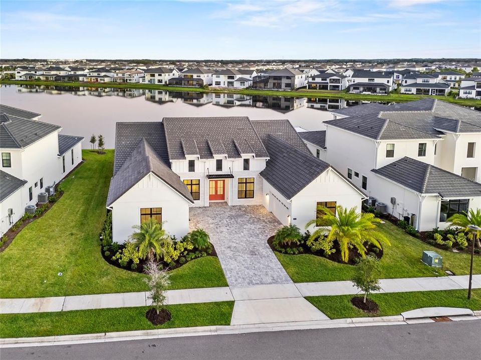 For Sale: $2,299,000 (5 beds, 6 baths, 4596 Square Feet)