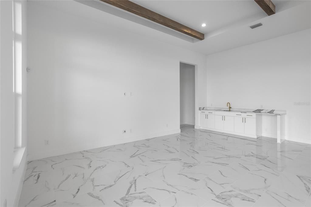 For Sale: $2,299,000 (5 beds, 6 baths, 4596 Square Feet)