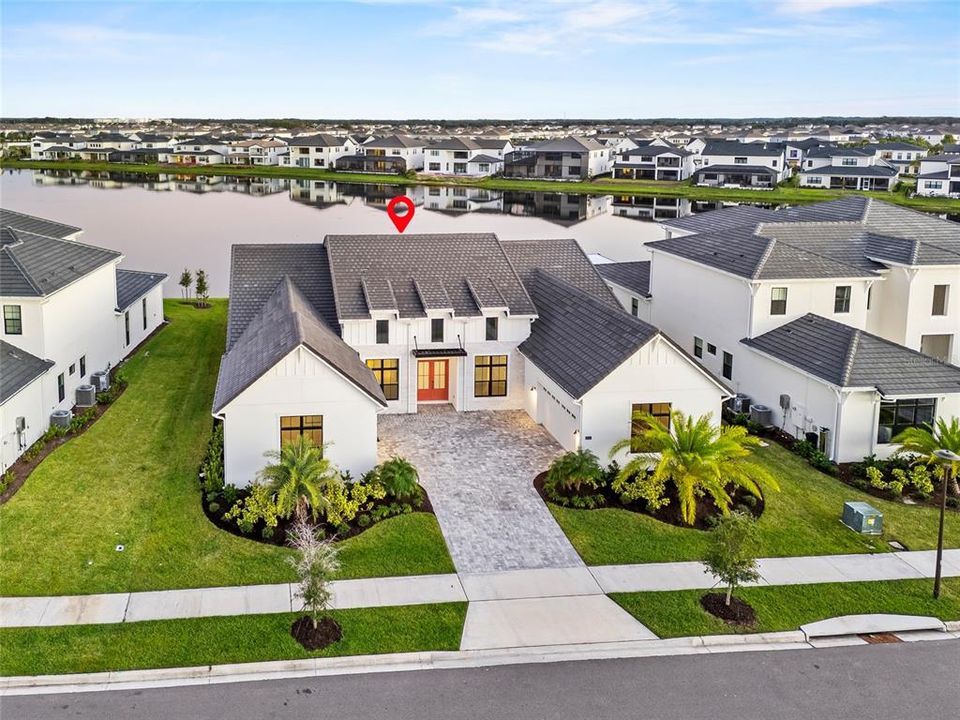 For Sale: $2,299,000 (5 beds, 6 baths, 4596 Square Feet)