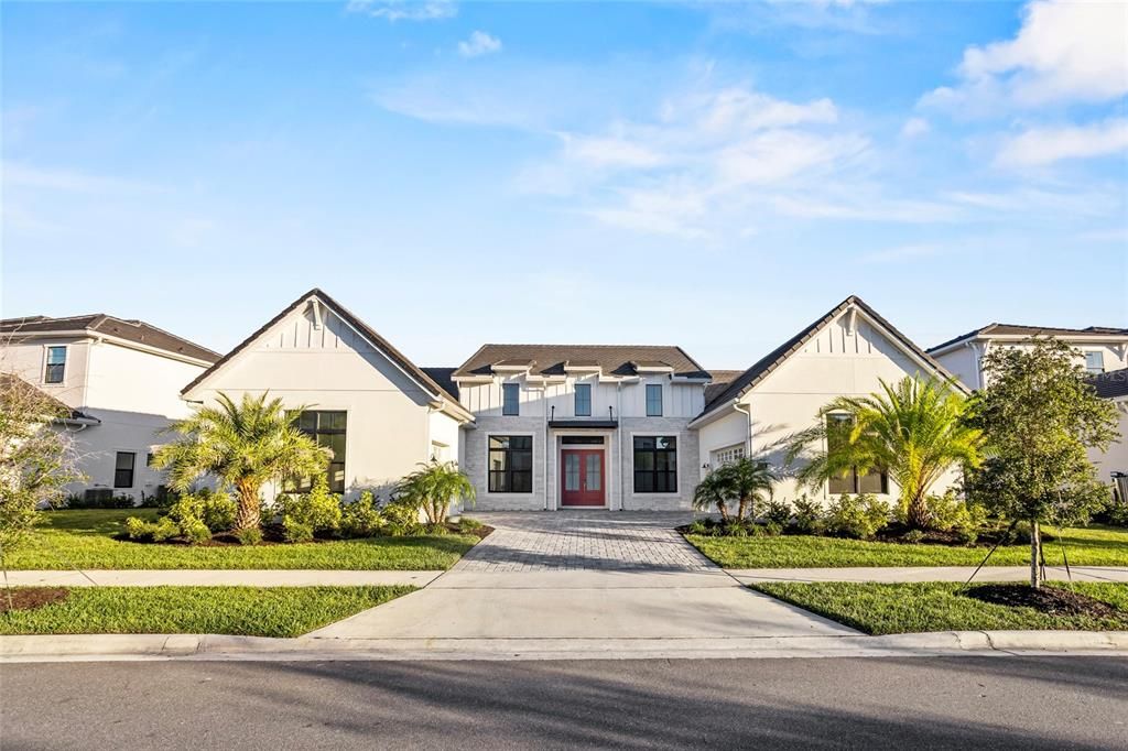 For Sale: $2,299,000 (5 beds, 6 baths, 4596 Square Feet)